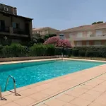 Apartamento Cosy St Raph, Piscine Résidence, Proche