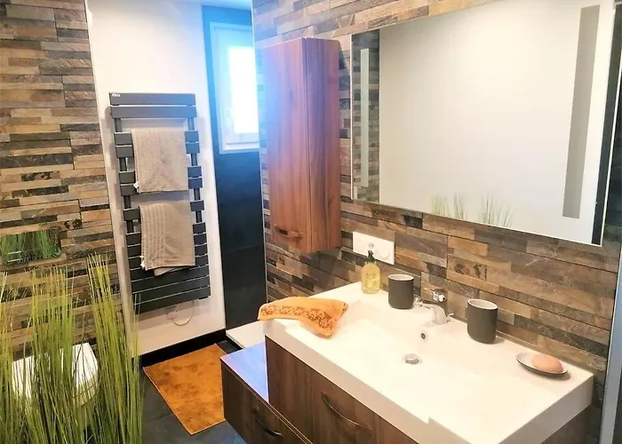 Cosy St Raph, Piscine Residence, Proche Apartman